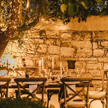 Gasthaus Cecilias Courtyard Malya Exterior foto