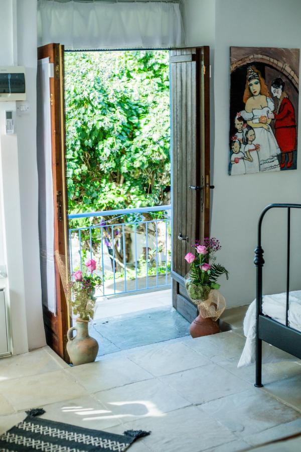 Gasthaus Cecilias Courtyard Malya Exterior foto