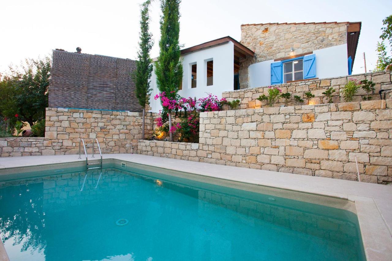 Gasthaus Cecilias Courtyard Malya Exterior foto