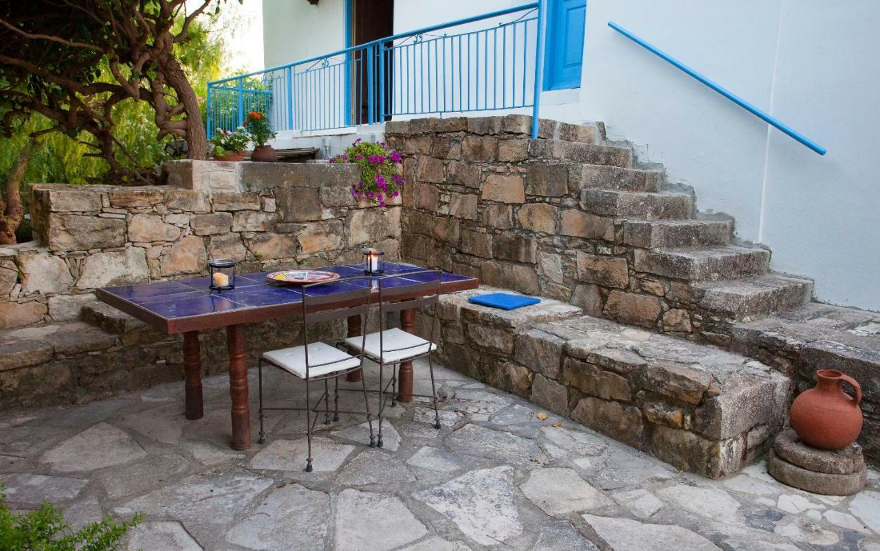 Gasthaus Cecilias Courtyard Malya Exterior foto