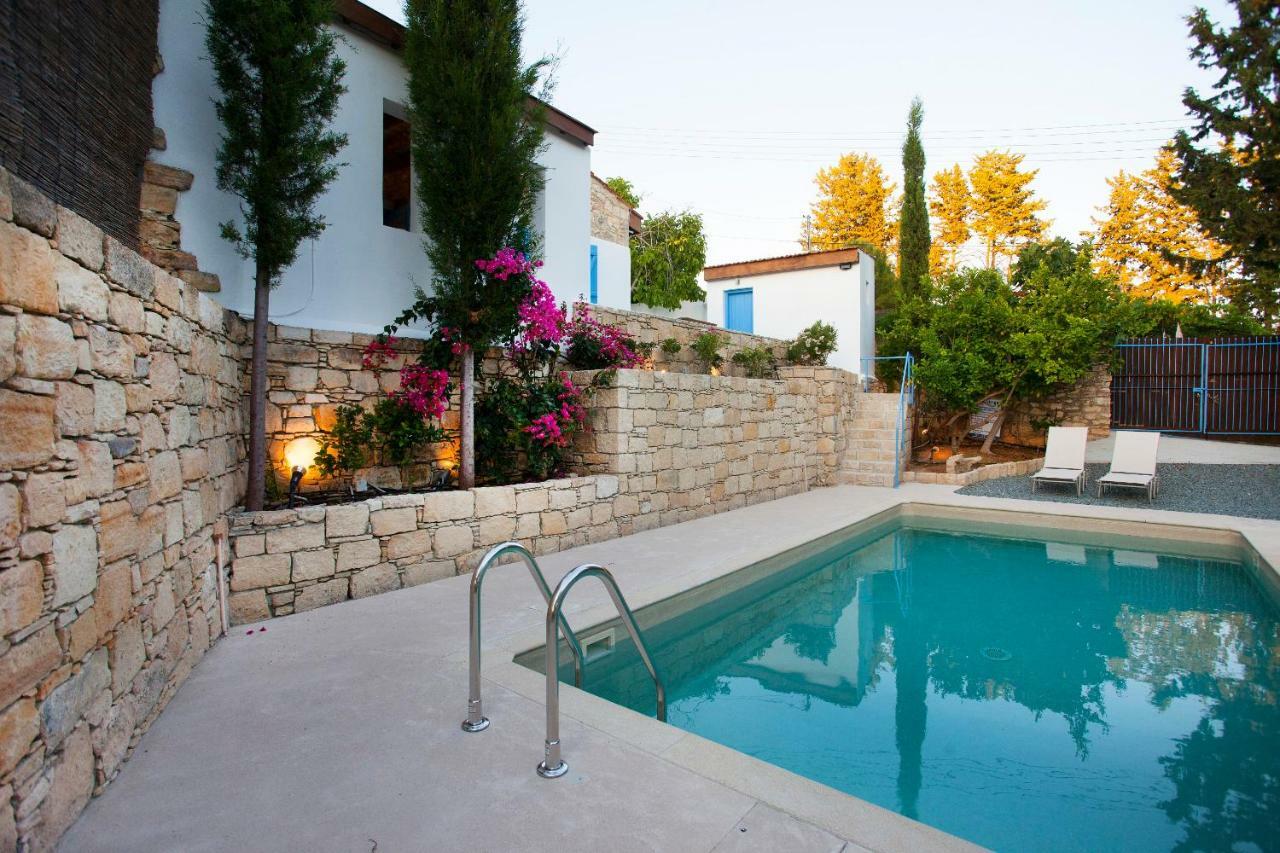 Gasthaus Cecilias Courtyard Malya Exterior foto